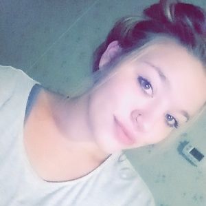 Meet your Posher, Angelina